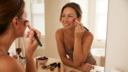 Blush Placement Technique: A Simple Method That Changes Face Shape After 30