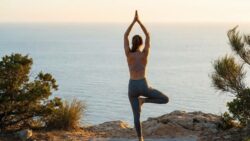 Yoga Benefits Guide: 7 Ways Yoga Builds a Calm, Strong and Balanced Body