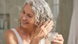 Silver hair curl defining gel from flaxseed holds soft waves naturally