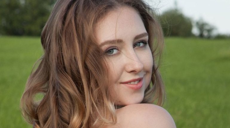Isla Collins